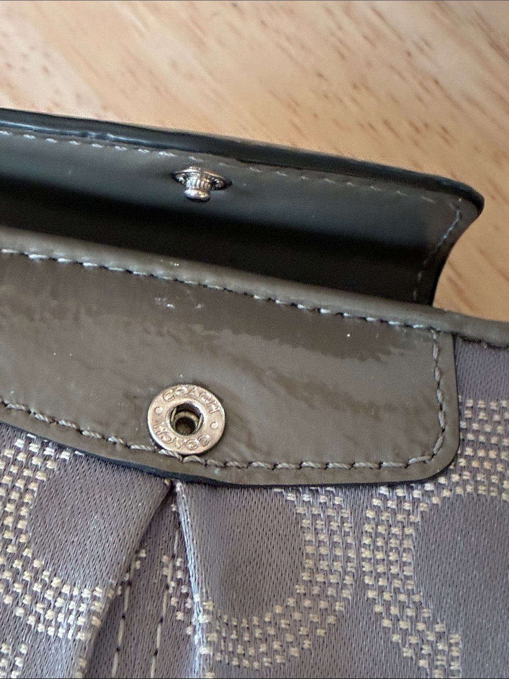 Coach Gray Signature Continental Wallet with Logo Snap - Picture 13 of 13